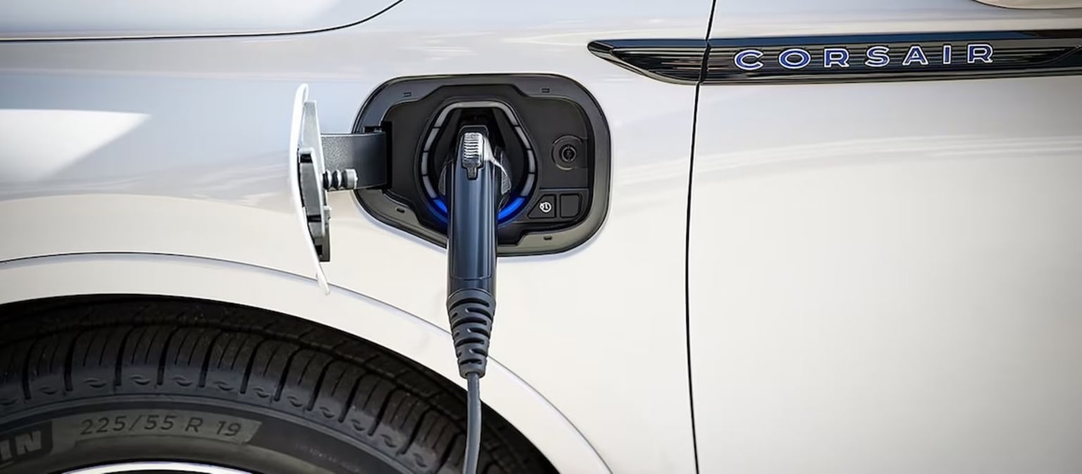 2025 Lincoln Corsair grand touring PHEV being charged