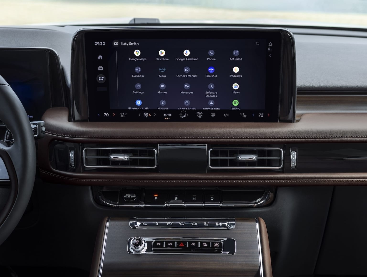 Lincoln Aviator touchscreen display with apps