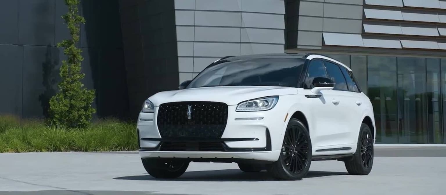 2025 Lincoln Corsair crystal white parked in the daylight