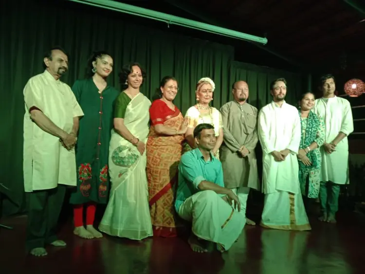 Group Photo with Guru Smt. Usha Datar