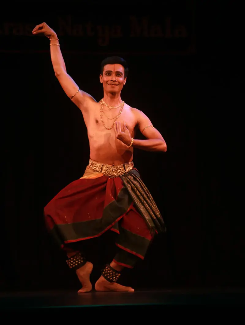 Seshadri Iyengar in a dance pose