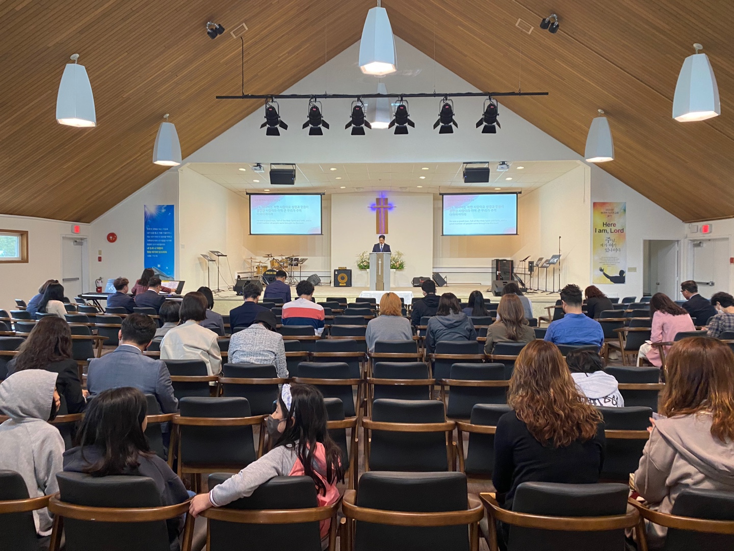 iroomchurch/churchfounding/u435lzlzicxlbodrjmww