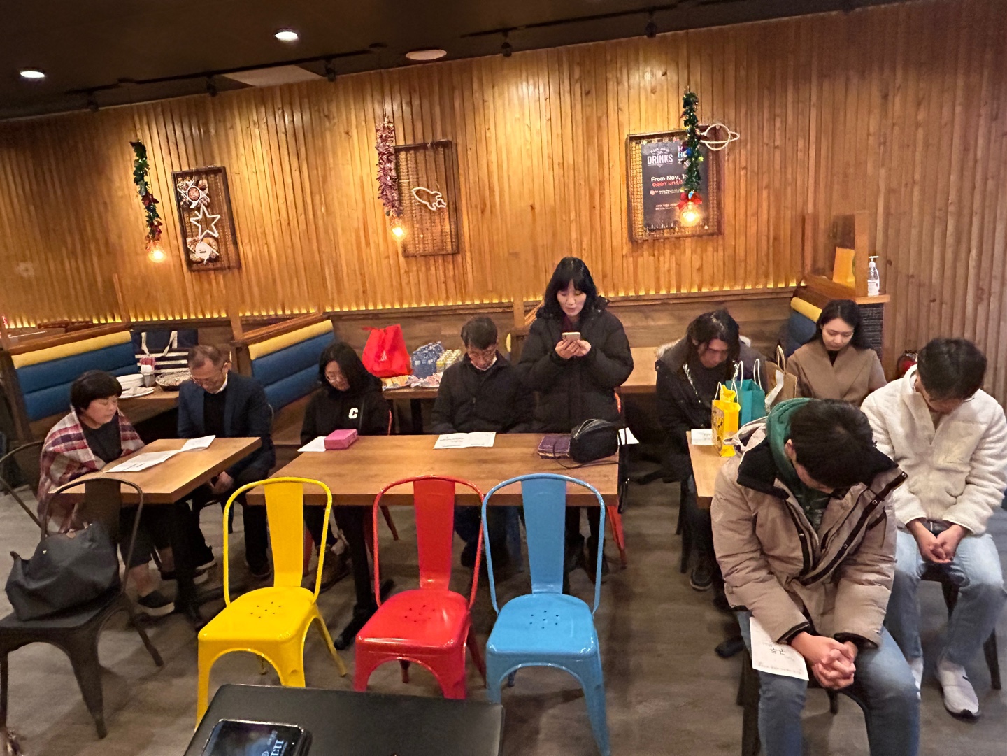 iroomchurch/thanksgiving2022/hgerxm6fgwrskwq2jgpl