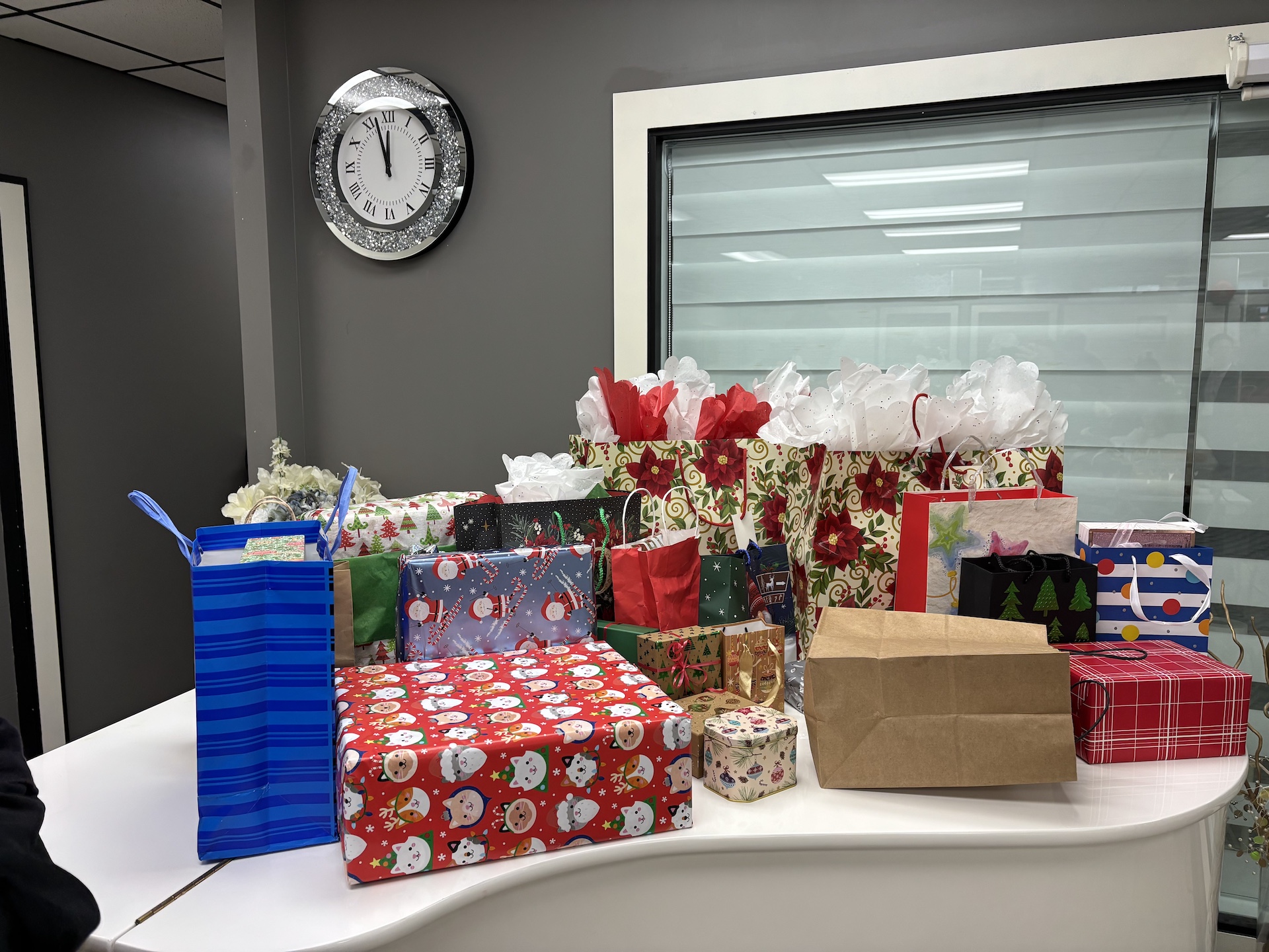 iroomchurch/2025Christmas/ykwifrygodo5qqyw3z64