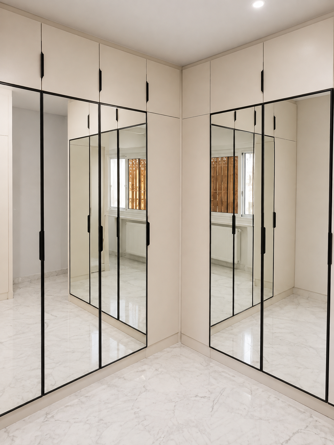 Dressing chambre avec portes miroir et cadre aluminium noir