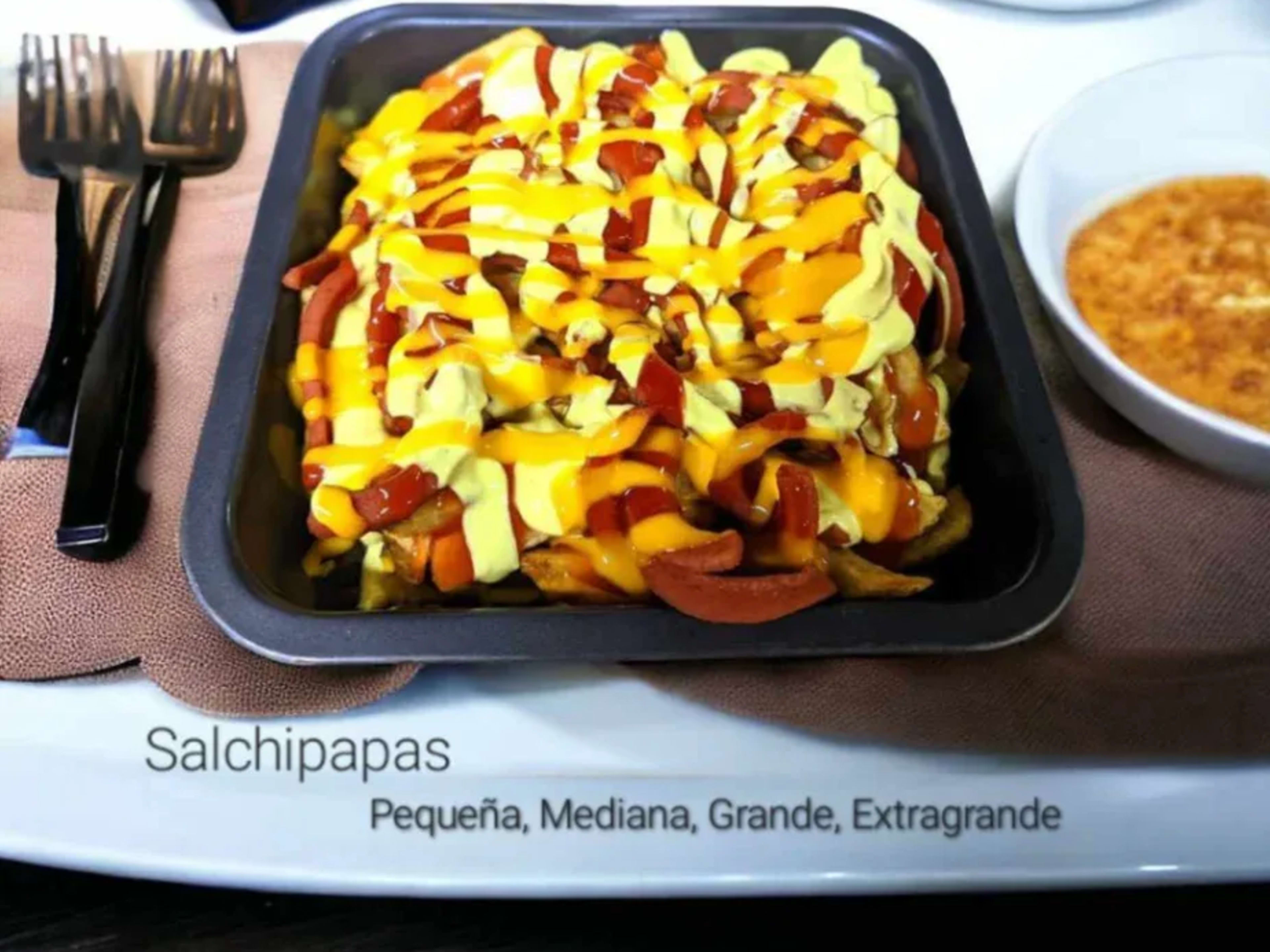 Salchipapas