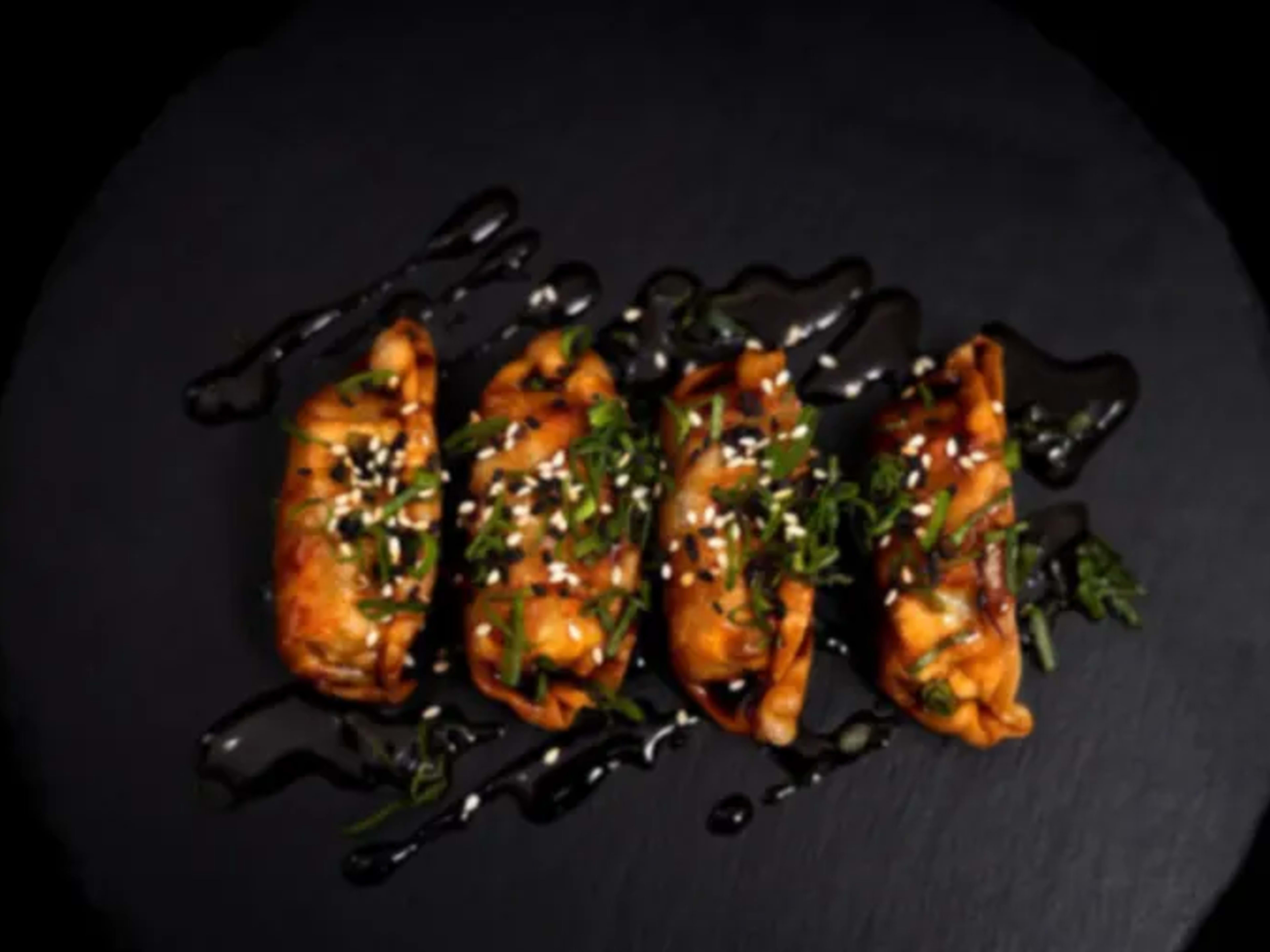 Gyoza de pollo o cerdo
