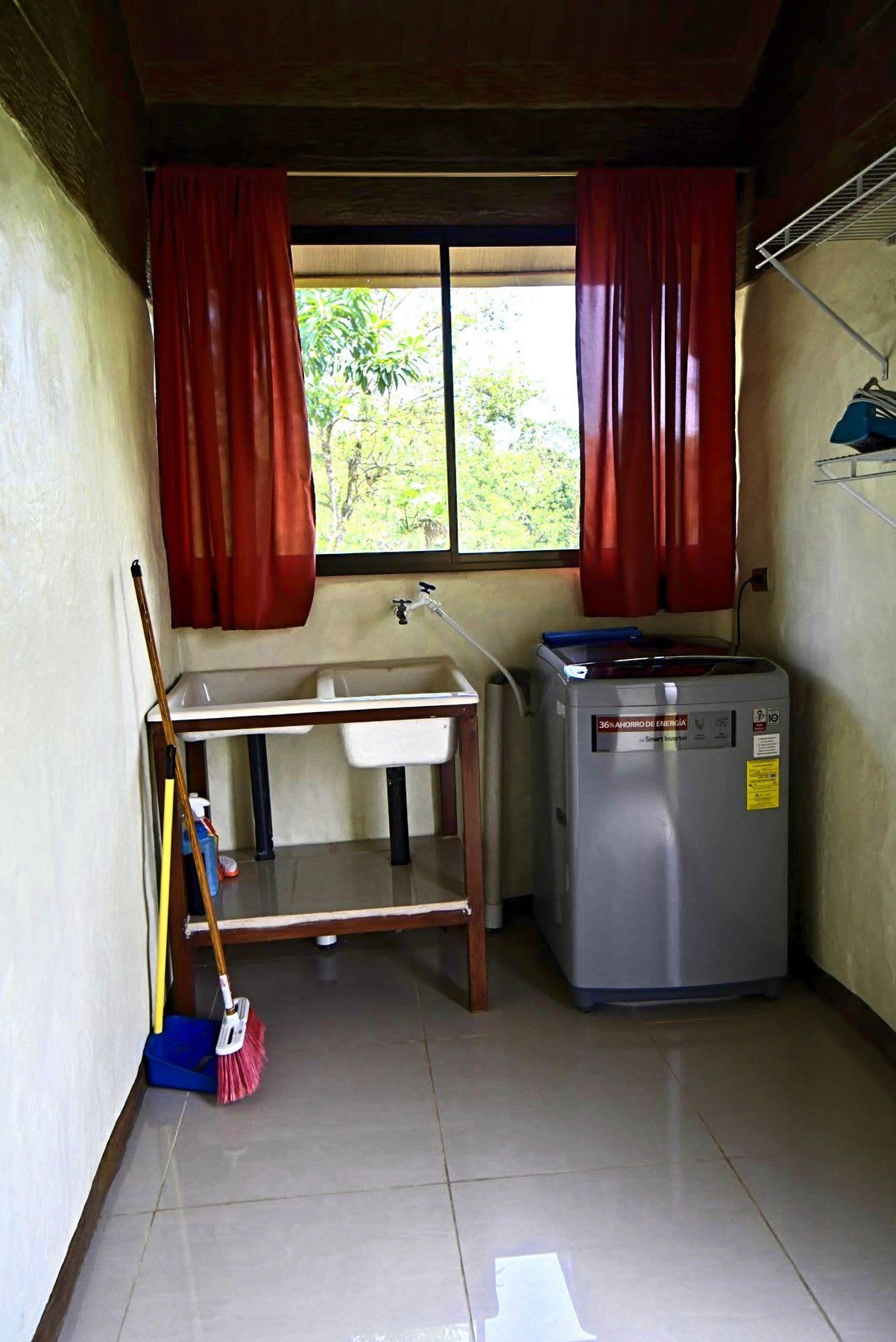 Washer for guests.