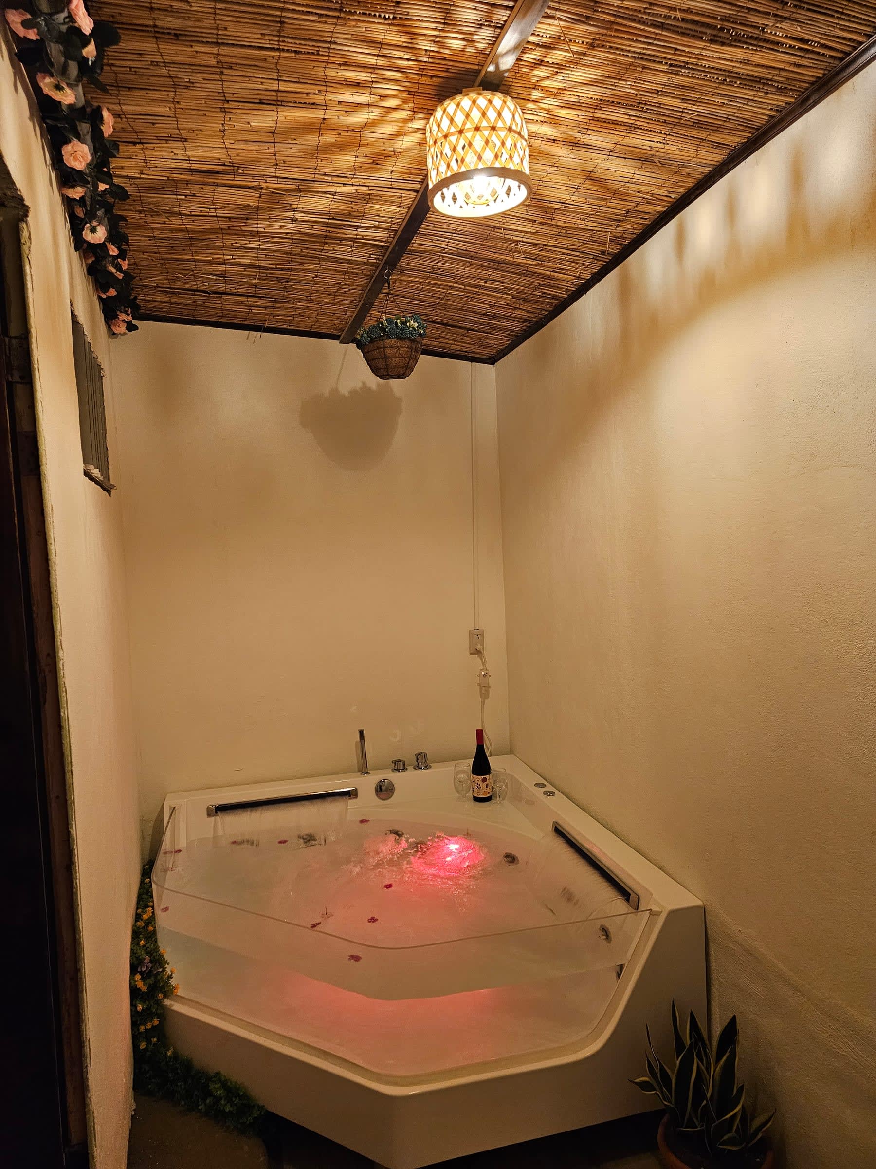 Espaciosa cama amtrimonial para de estar en Cabina Guayabón 3, La Fortuna