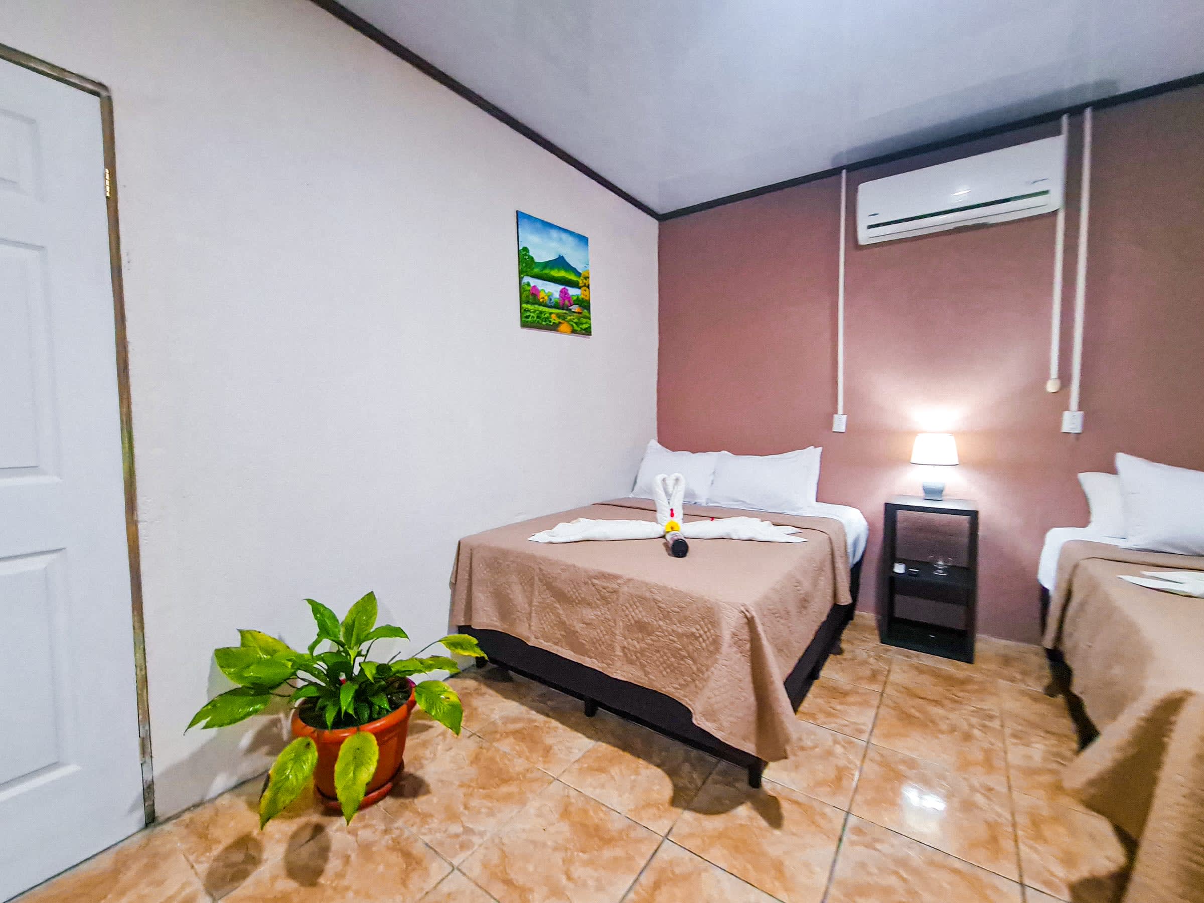 Elegant and functional bathroom in Guayabón Cabin 5