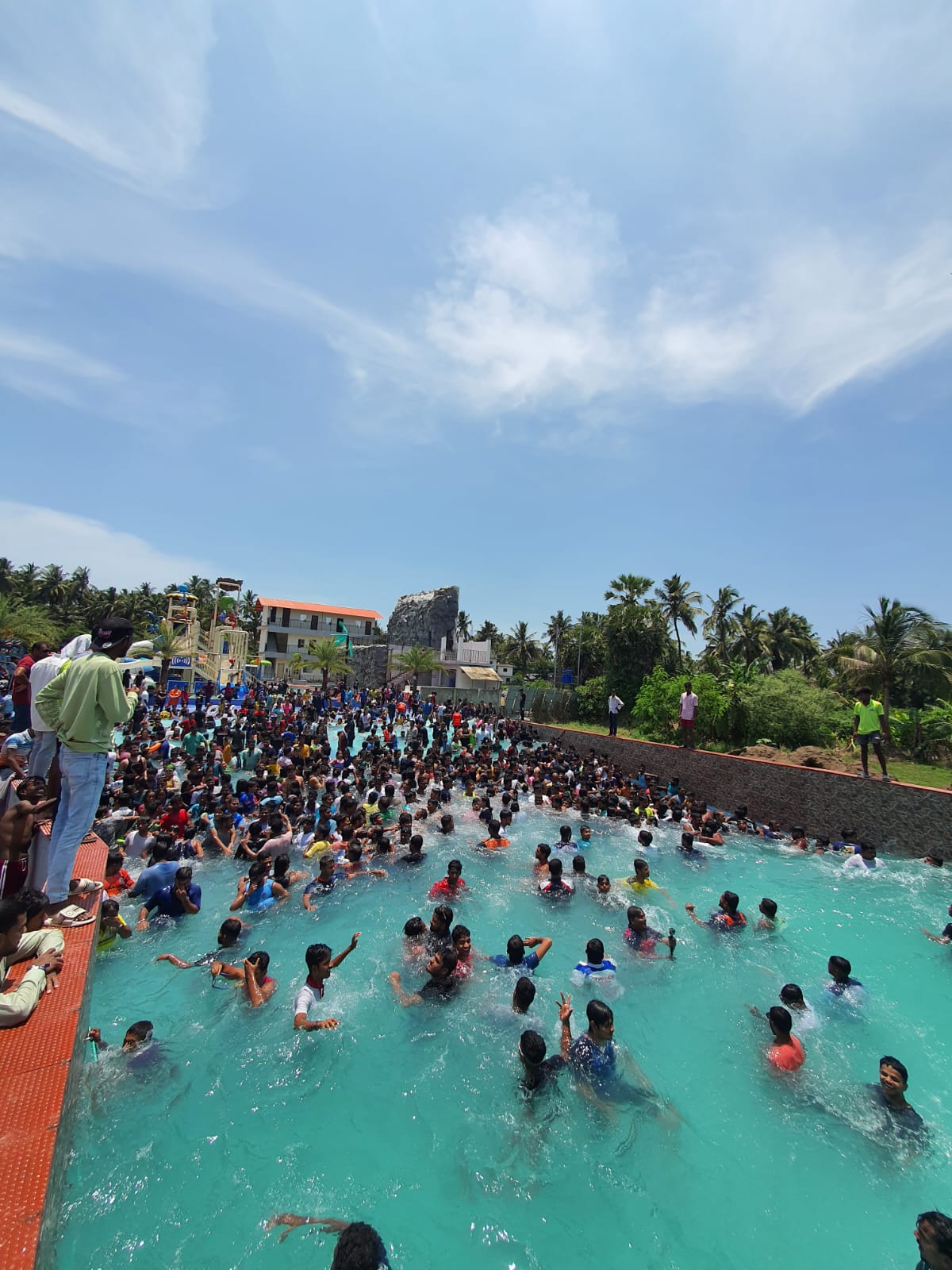 MAGNUM RESORT image 4