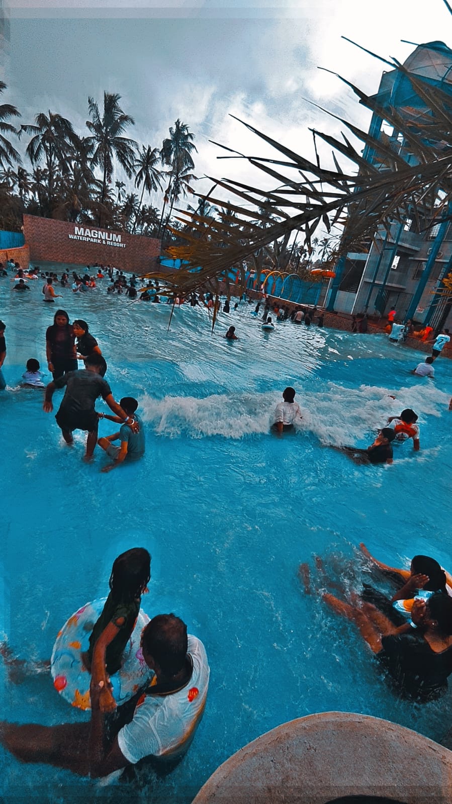 MAGNUM RESORT image 2