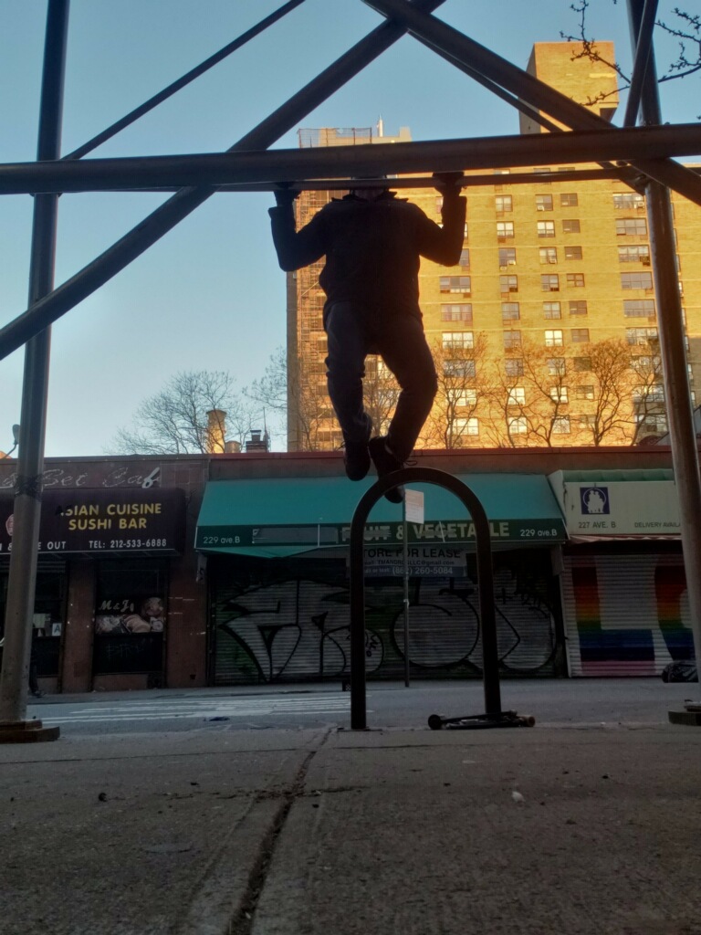 The 229 Avenue B Pull Up