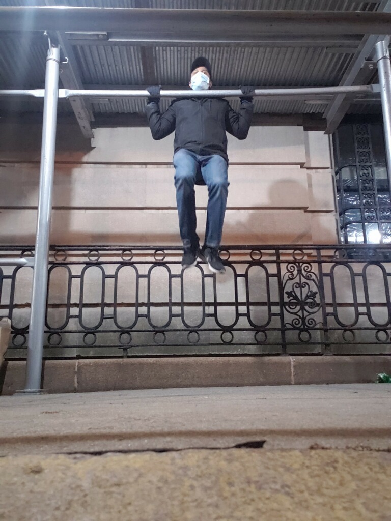 14 Horizontal Lines Pull Up