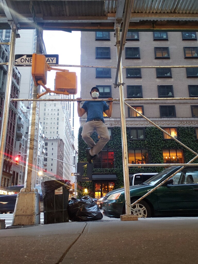 1 Hotel Central Park Pull Up