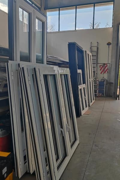 Aluminium Awning Window Manufacturer Dubai
