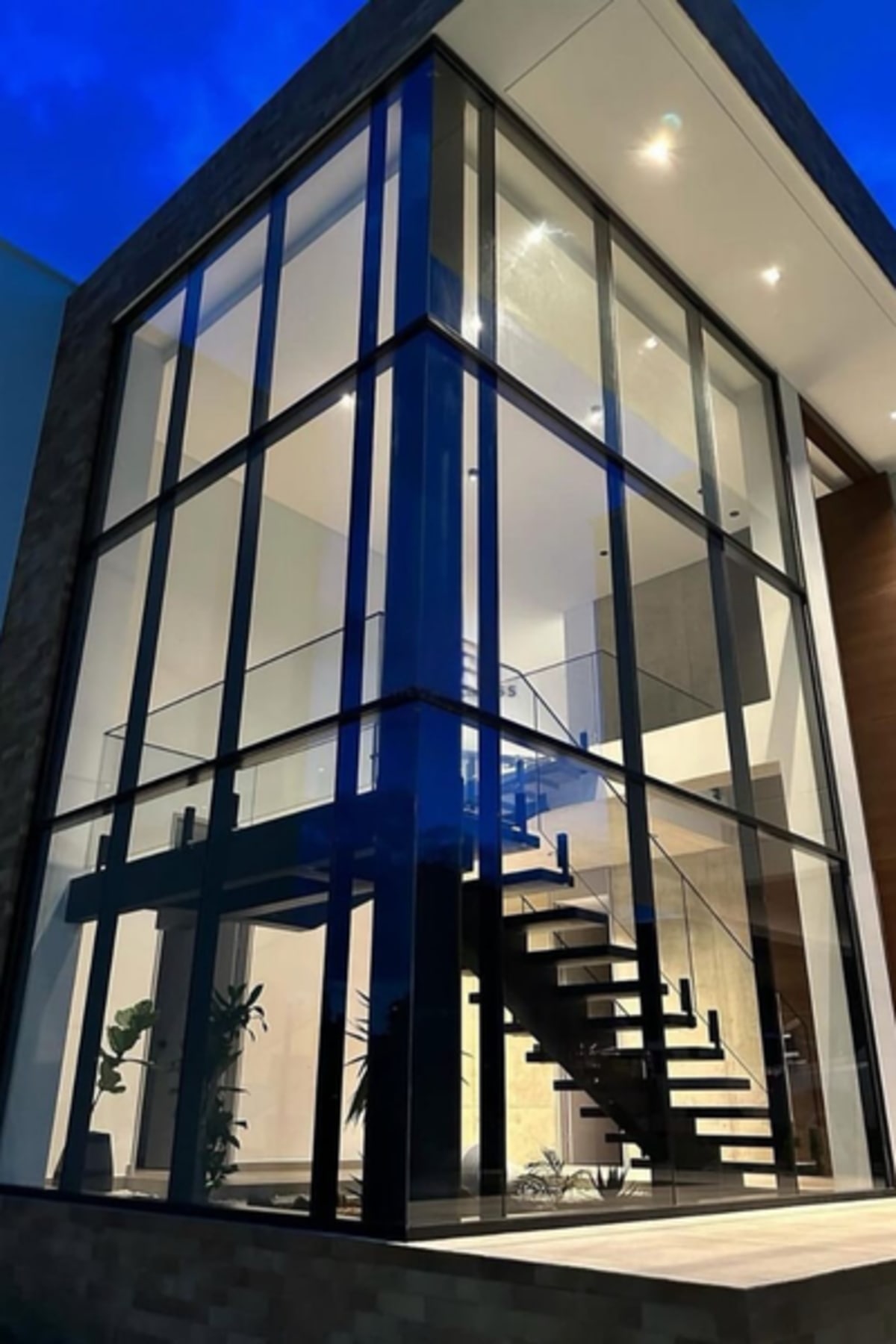 Double Glazed Curtain Wall Dubai