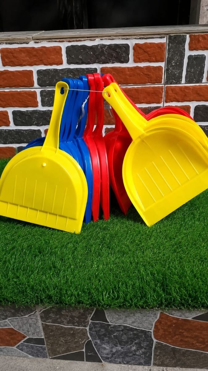Small Sized Dust Pan