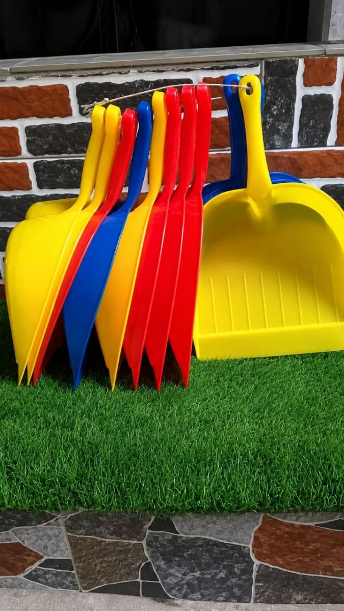 Big Size Plastic Dustpan