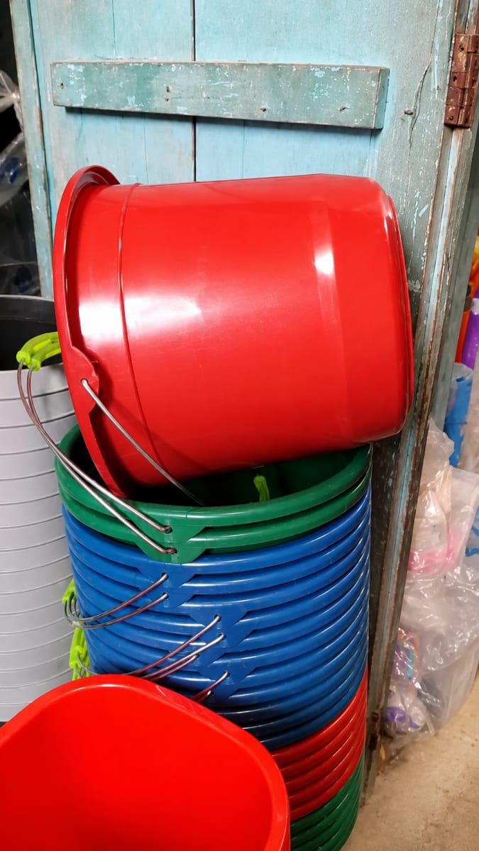 Plastic Bucket with Handle