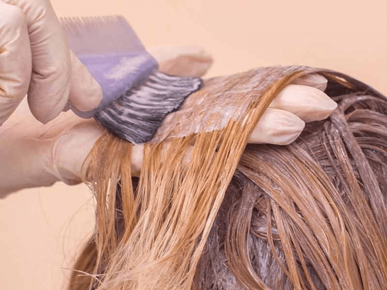 Is it best to bleach hair wet or dry?