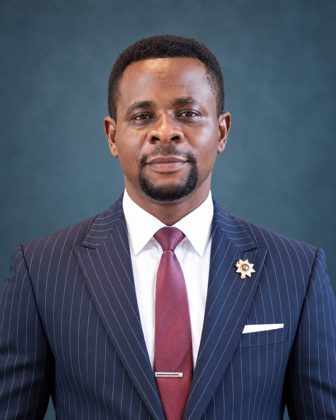 Portrait of Ikechi Ekeke, proprietor of Goldmate Comprehensive School in Aba