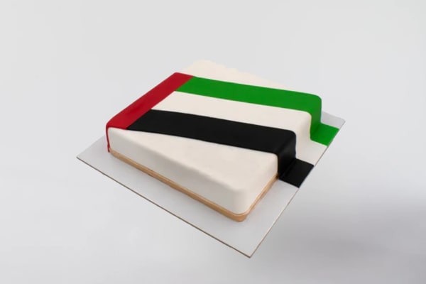 Emirati Flag Drape Cake