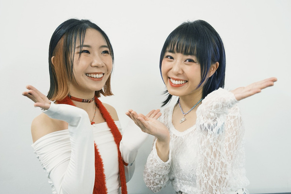 雷同二友 - 謝芊彤 謝芊蕾