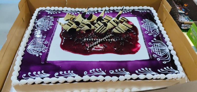 Purple Glaze Rectangle Party Cake