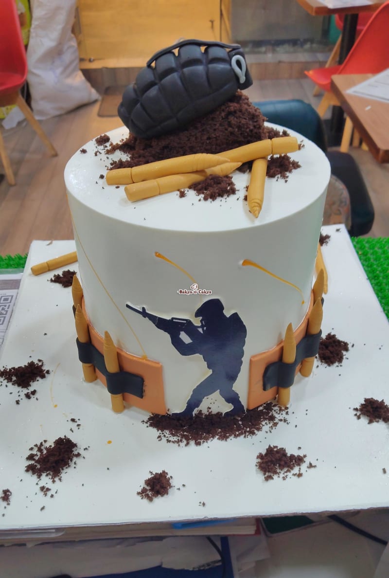 Battleground Gamer Soldier Cake
