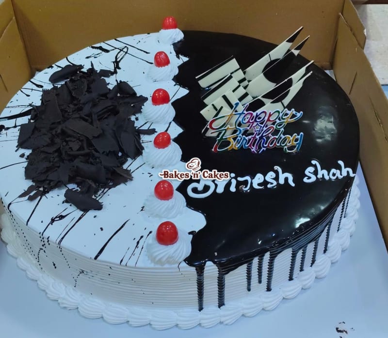 Black & White Half-Half Shard Cake