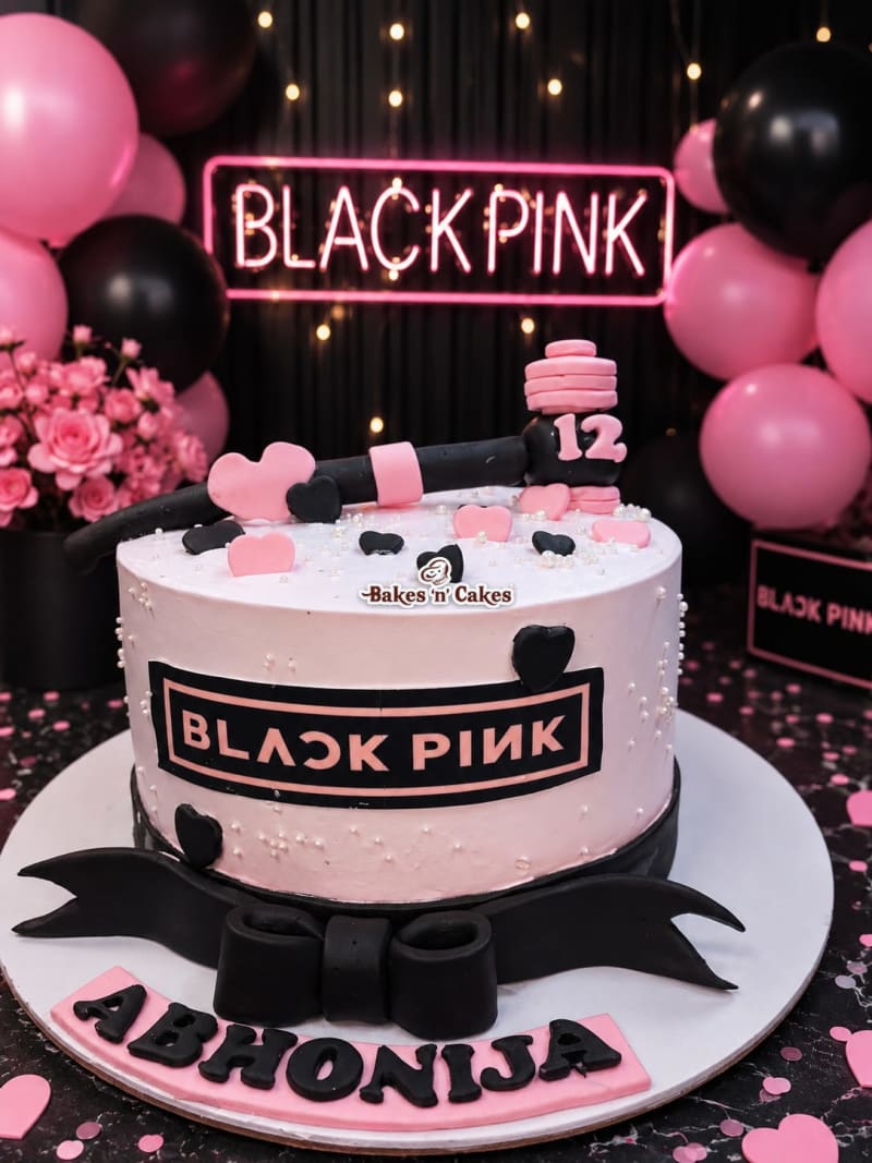 BLACKPINK K-Pop Cake