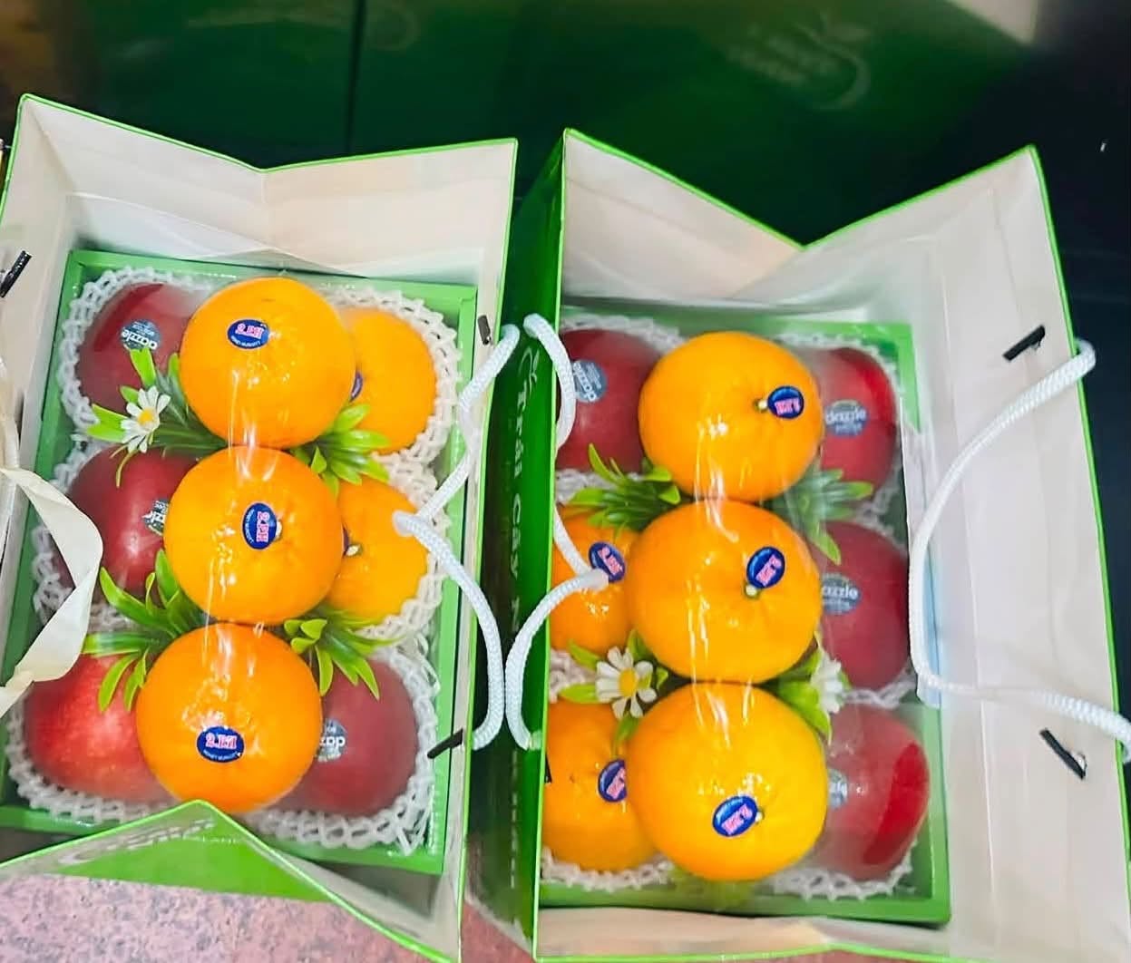 Set Quà Trái Cây Hồng Phúc – Táo Dazzle & Cam Vàng