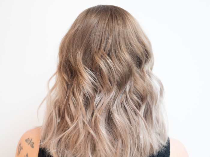 9d8cvkaq77cgq2l-neutralni-blond.jpeg