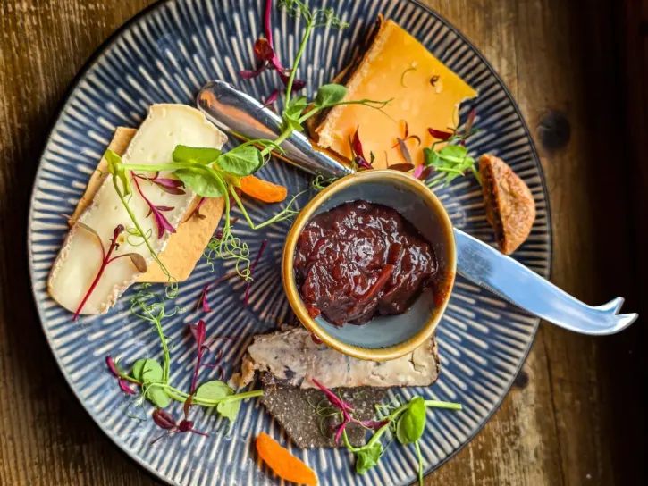 listing-featured-image