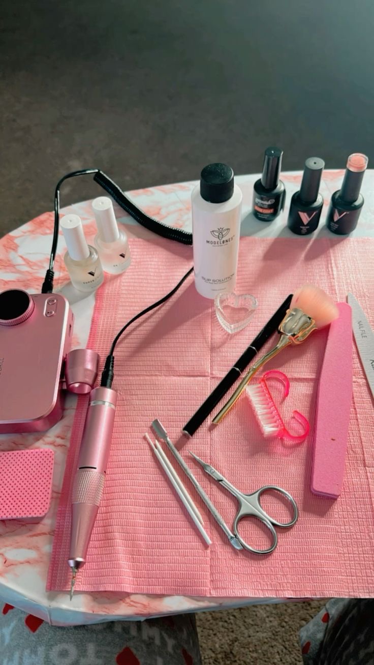 Nail Technician Wanted – Join Our Trendy Salon in Lusaka