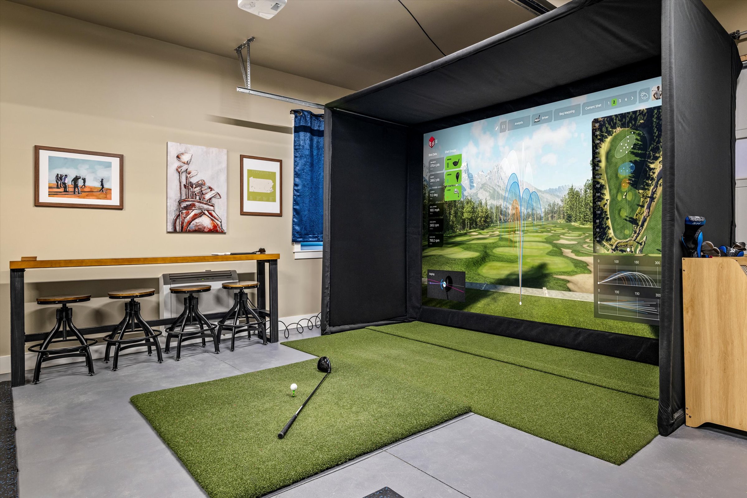 Willowstone Manor — Pro golf simulator
