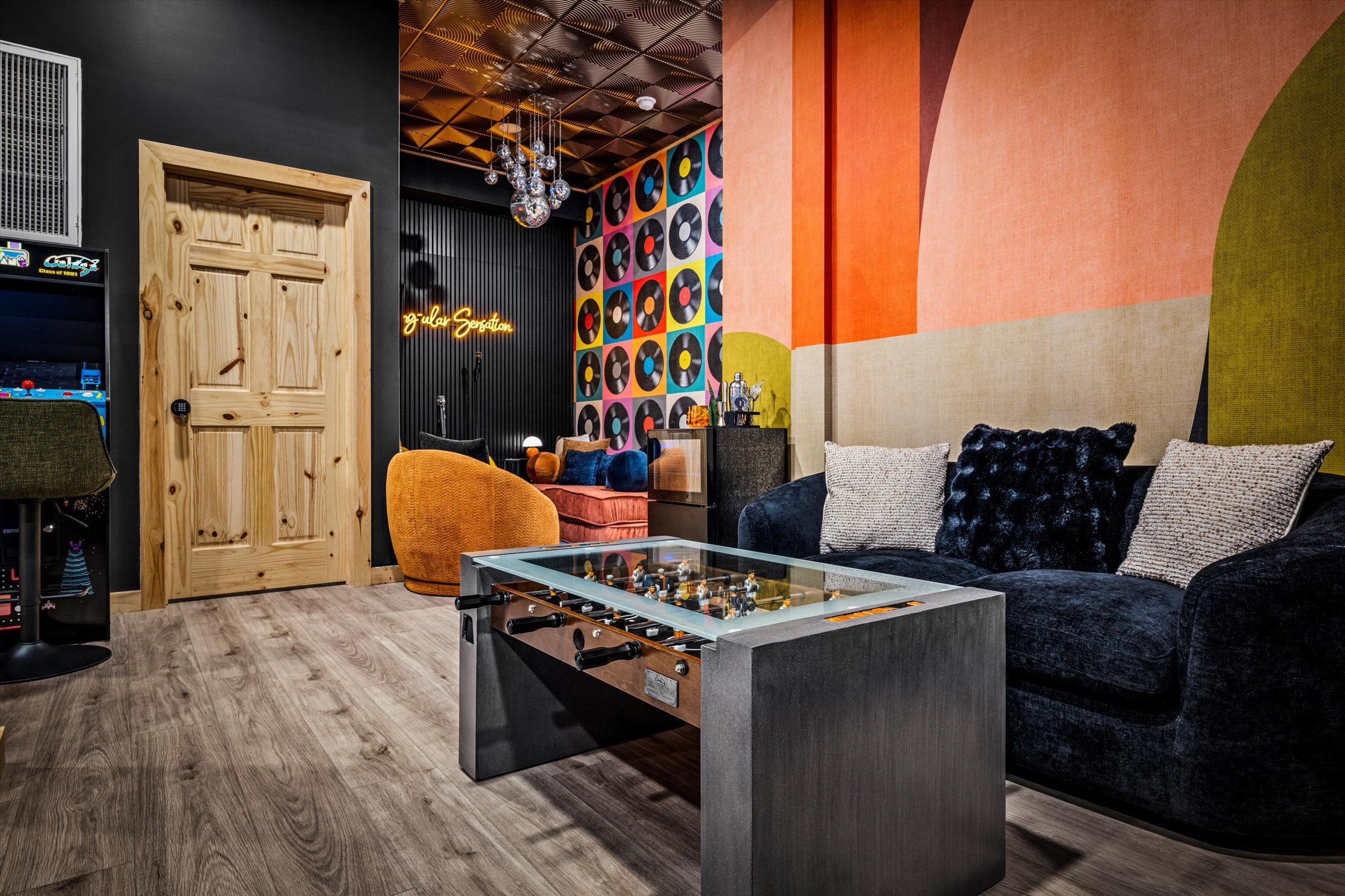 Aery Lakehaus — Foosball and seating