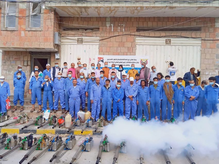 تدشين حملة الرش الضبابي لمكافحة حمى الضنك في تعز