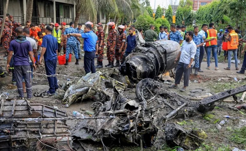Jet Crash Horror: Chaos Erupts as Fighter Plane Hits Bangladesh Primary Schoo