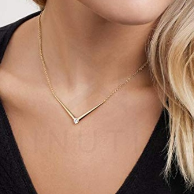 Elegant neckpiece's Image