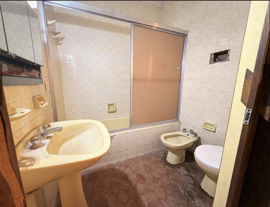 Casa 4 ambientes con jardín Castelar norte - imagen 7