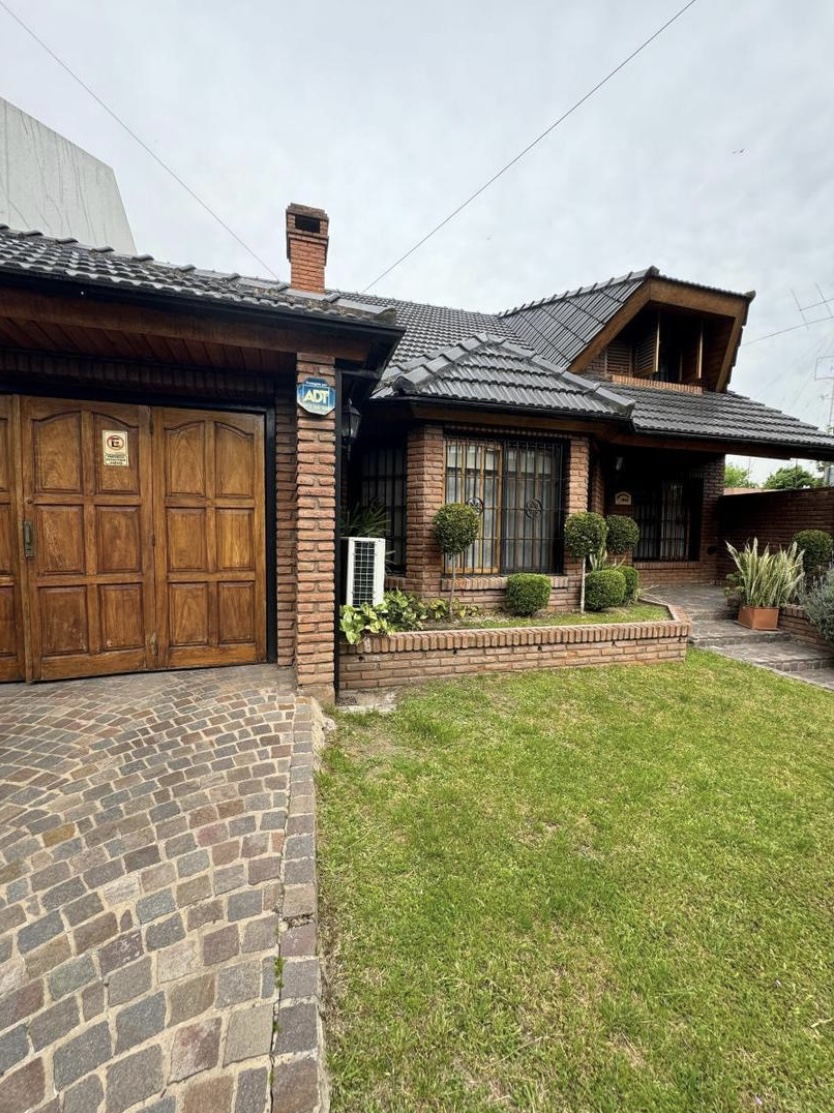 Casa 4 ambientes Ituzaingo norte - imagen 2