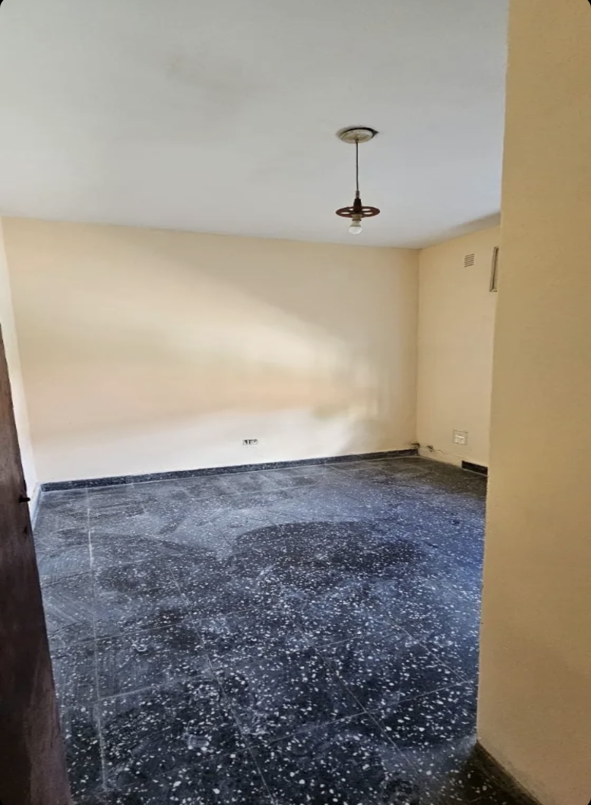 Casa en venta Ituzaingo norte, a refaccionar  - imagen 3