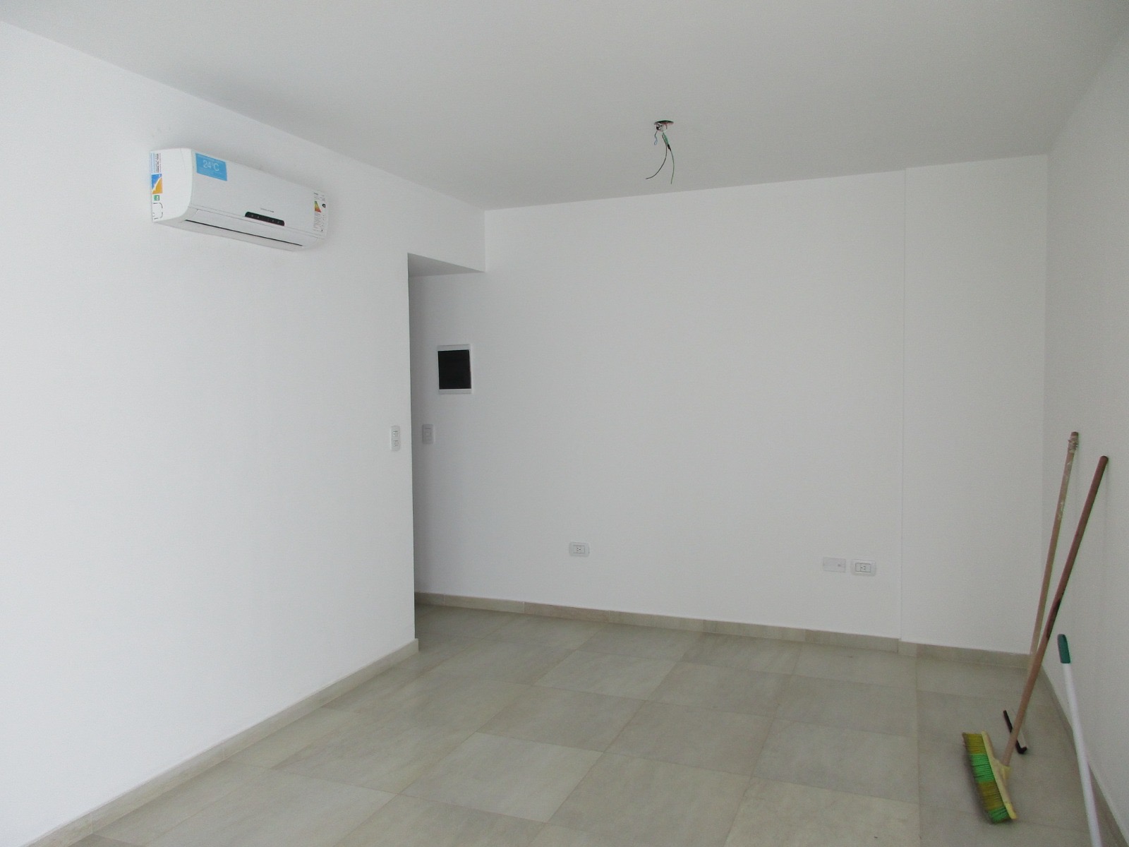 Departamento 2 ambientes Ituzaingo centro- apto crédito  - imagen 2