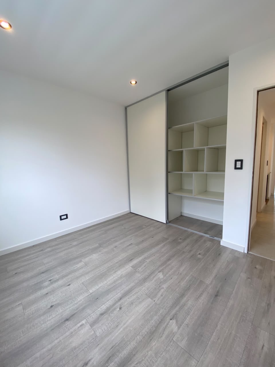 Duplex 3 ambientes con cochera  - imagen 6