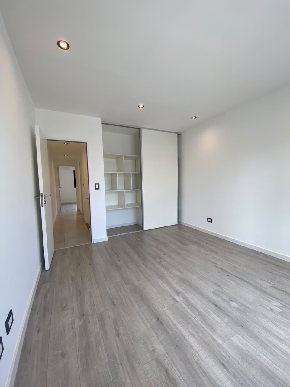 Duplex 3 ambientes con cochera  - imagen 7
