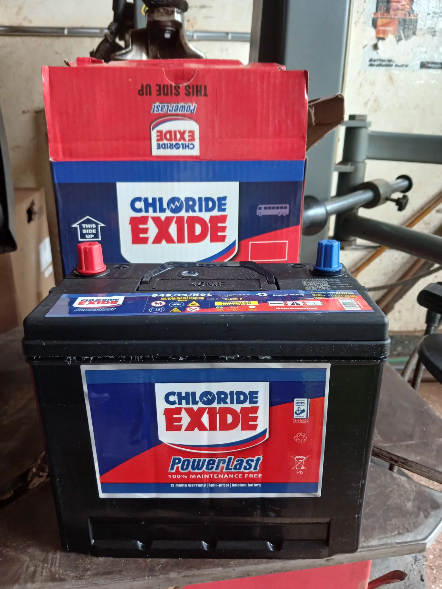 Bridgestone Premium Battery 245/40 R18 tyre
