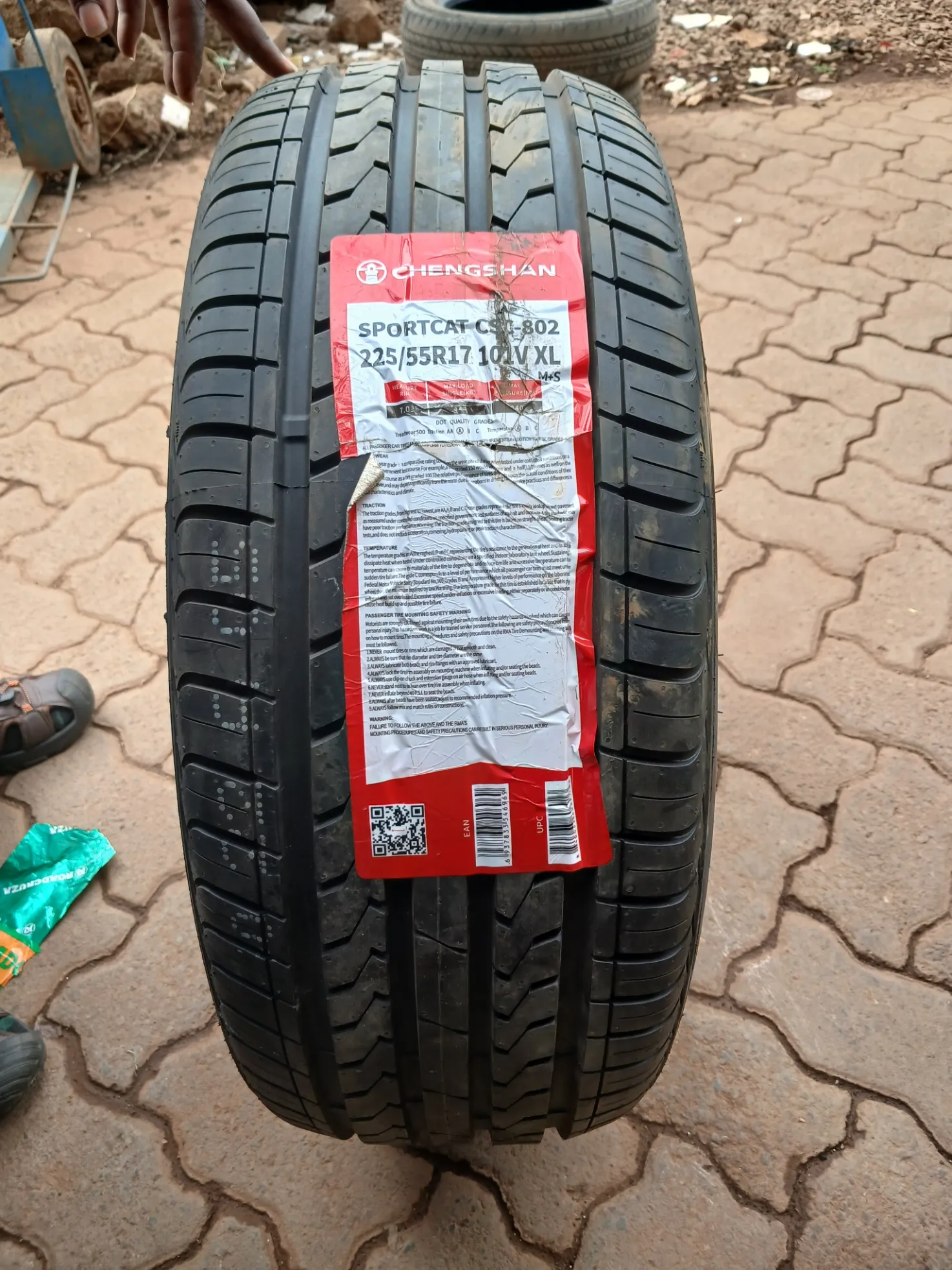 Doubleking Premium Battery 205/55 R16 tyre