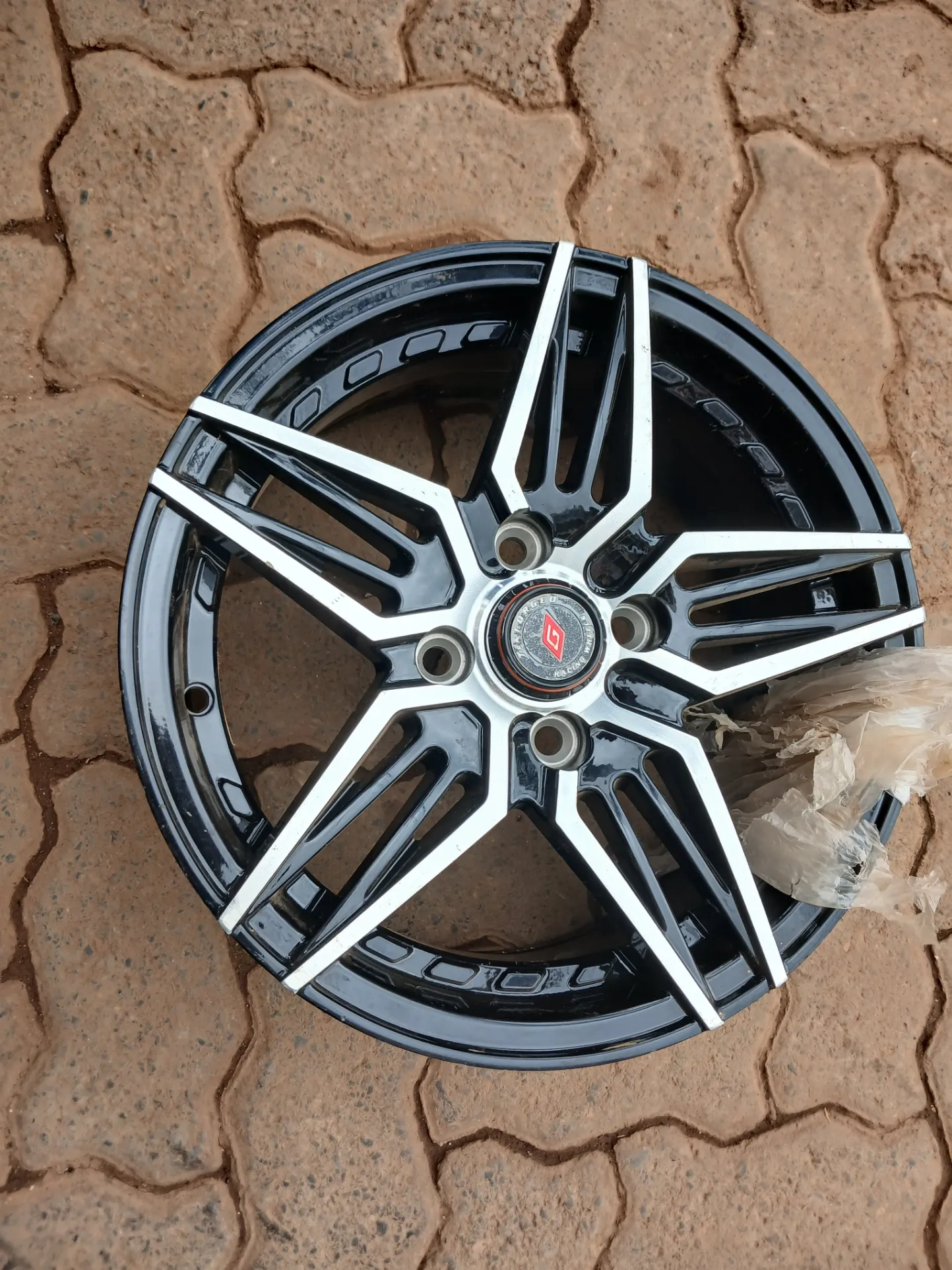 Amaron Performance Tyre Q85-115D23L tyre